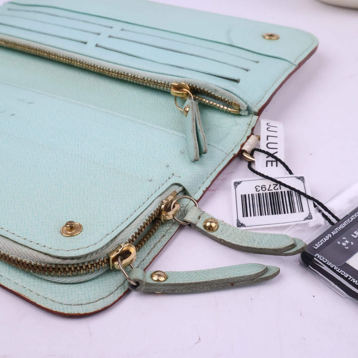 J2793 Louis Vuitton Wallet Insolite | Pre-Owned Like New White Monogram Multicolore canvas