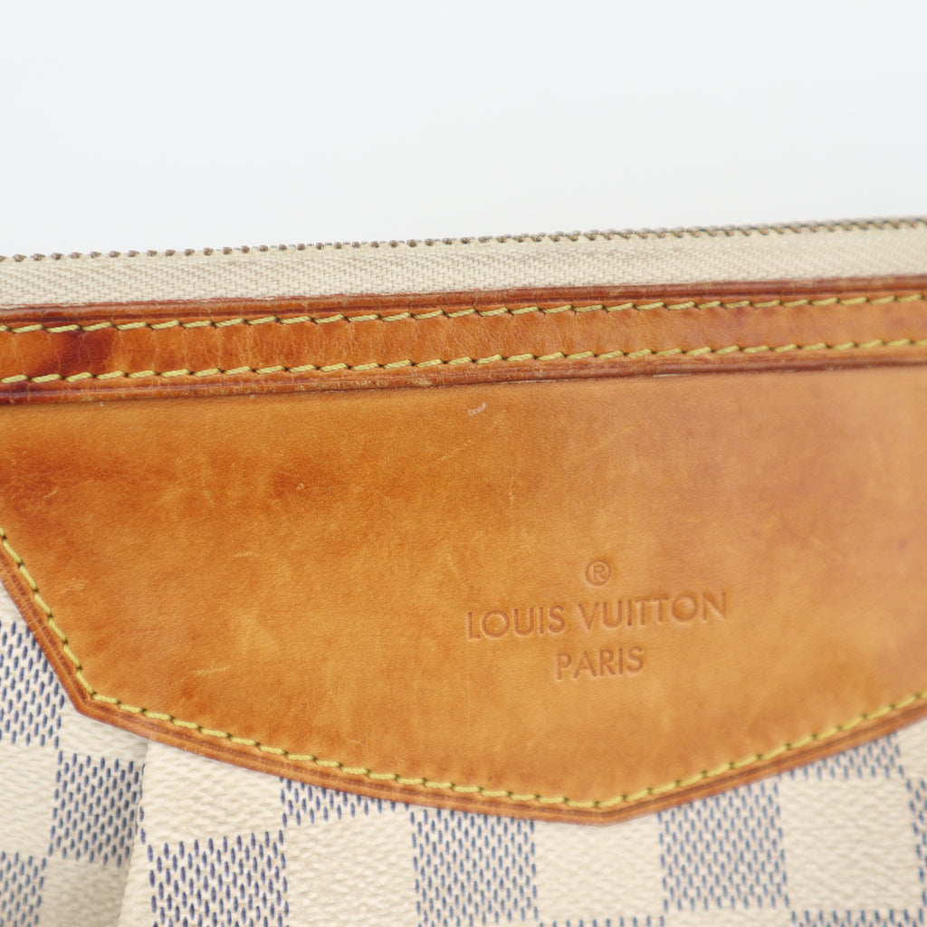 C2602 Louis Vuitton Shoulder Bag Damier Azur Siracusa MM | Pre-Owned Very Good White / Blue Damier Azur Canvas