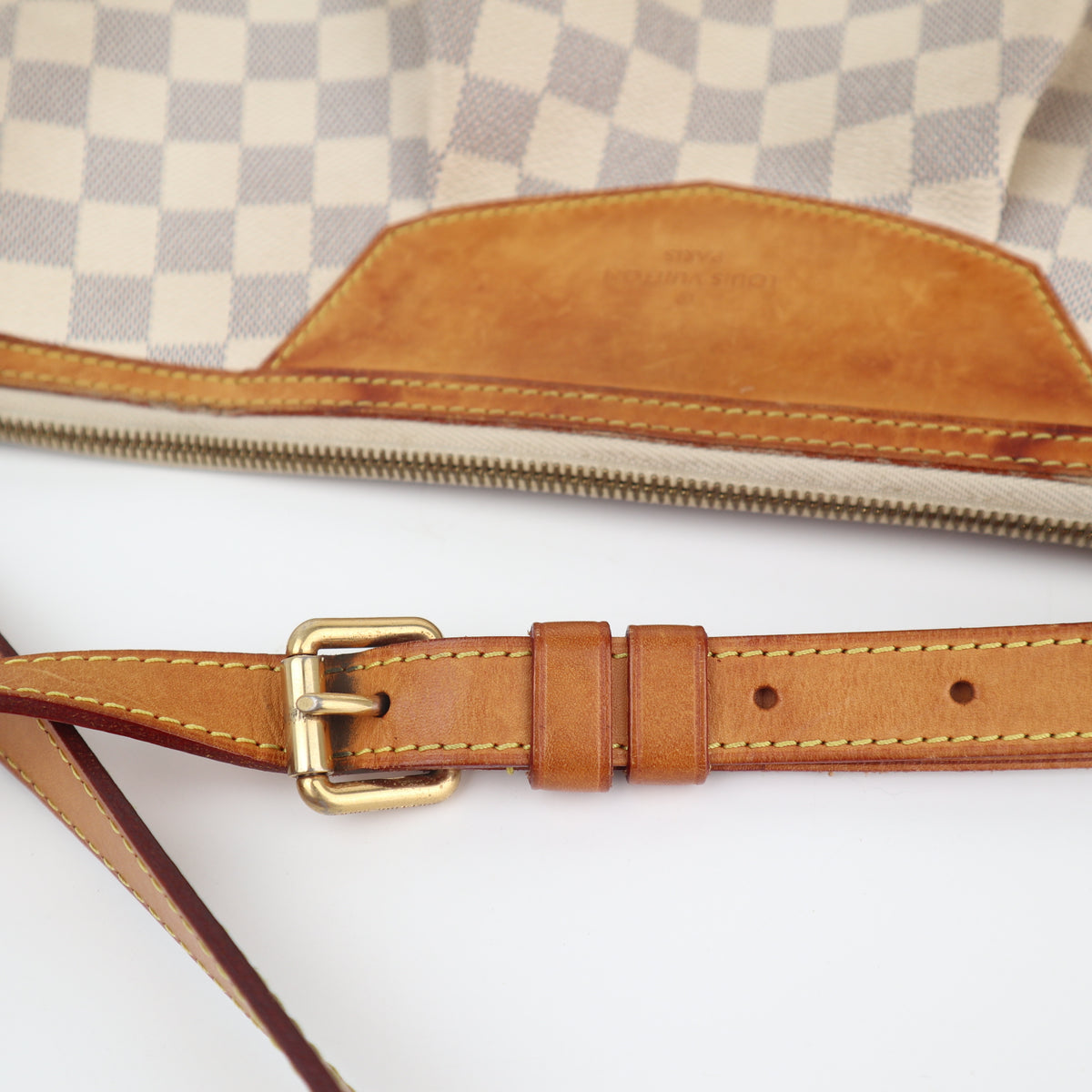 C2602 Louis Vuitton Shoulder Bag Damier Azur Siracusa MM | Pre-Owned Very Good White / Blue Damier Azur Canvas