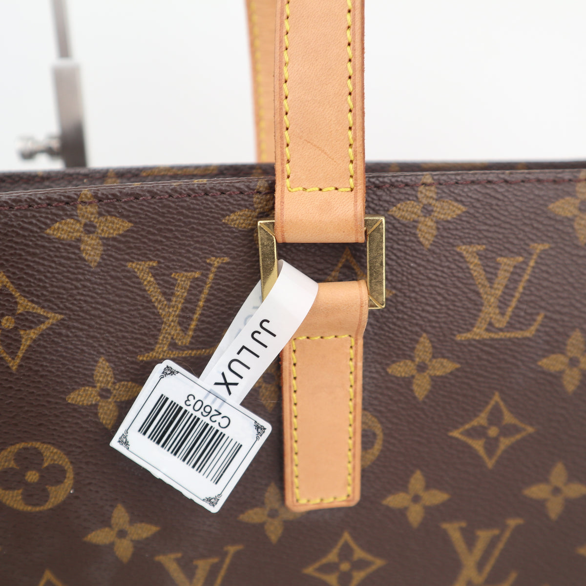 C2603 Louis Vuitton Shoulder Bag Monogram Luco | Pre-Owned Very Good Brown Monogram Canvas