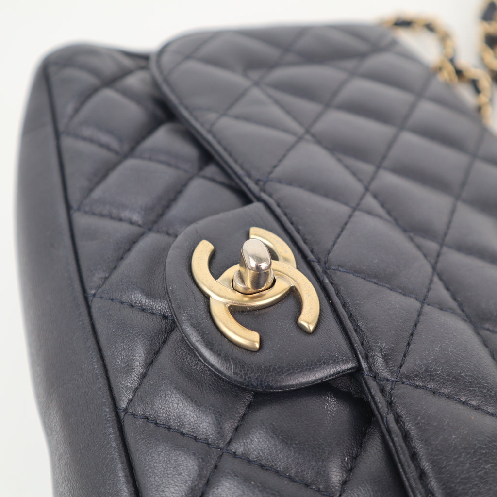 C2604 Chanel Shoulder Bag Mademoiselle Chic Flap Bag Medium | Pre-Owned Very Good
