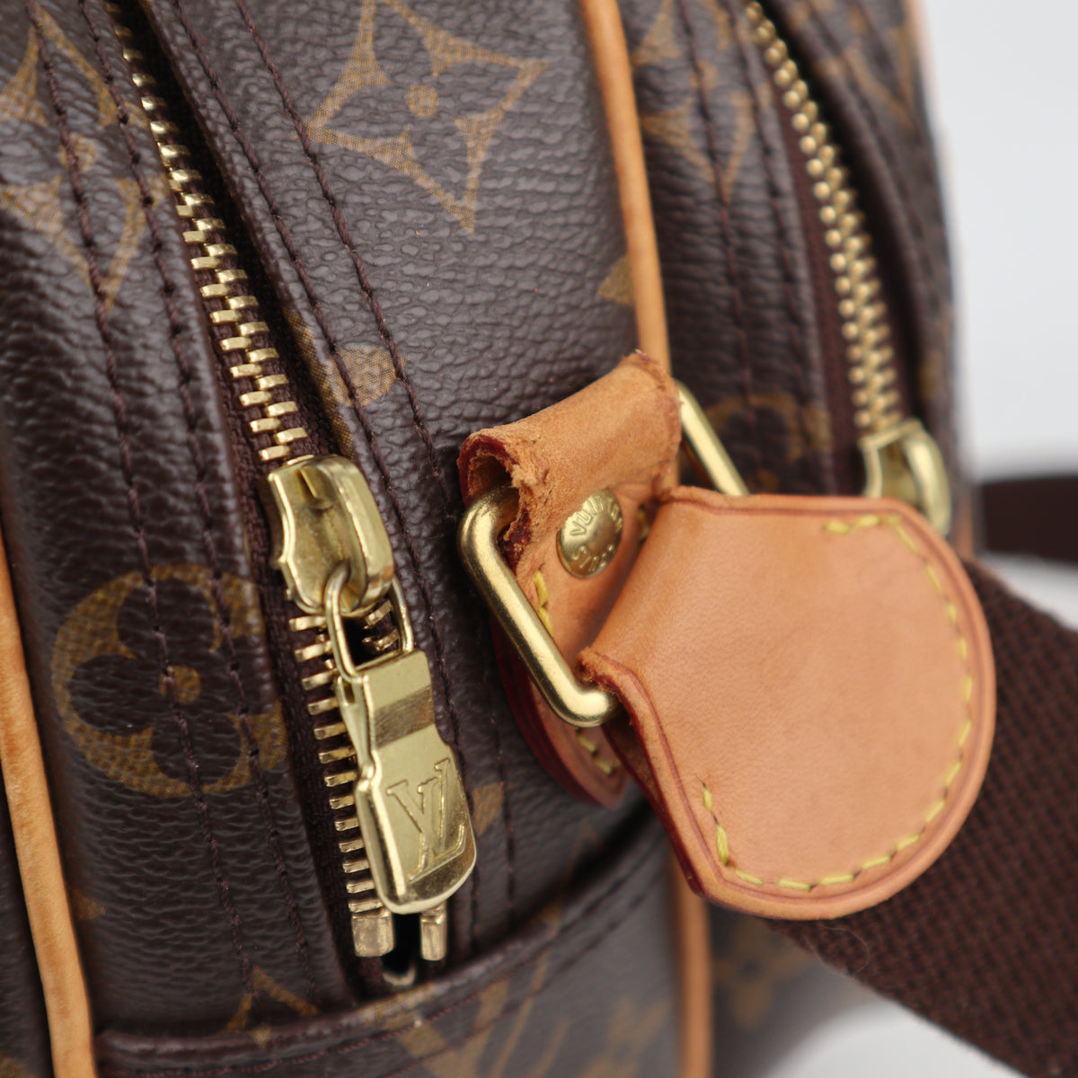 Louis Vuitton Monogram Canvas Reporter PM Shoulder Bag C1775 | Pre-Owned Very Good Brown Monogram Canvas