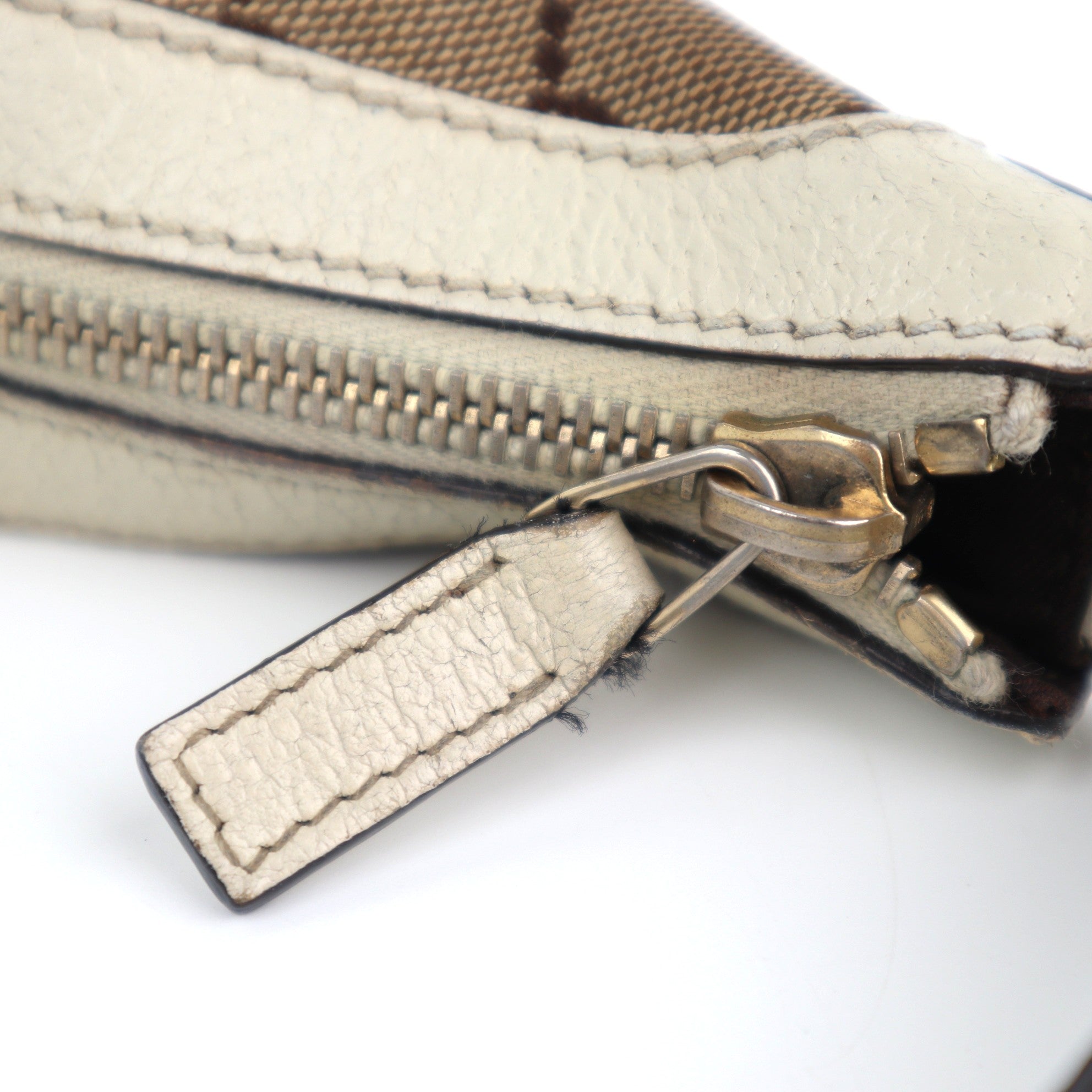 Gucci GG Canvas Hobo Shoulder Bag C1778 | Pre-Owned Excellent Brown GG Canvas