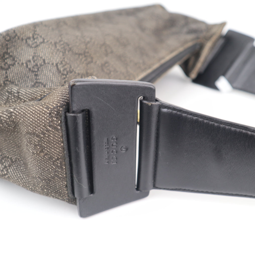 C2615 Gucci Shoulder Bag vintage black and grey GG monogram canvas small shoulder bag | Pre-Owned Very Good Black / Grey Monogram, GG Monogram Canvas