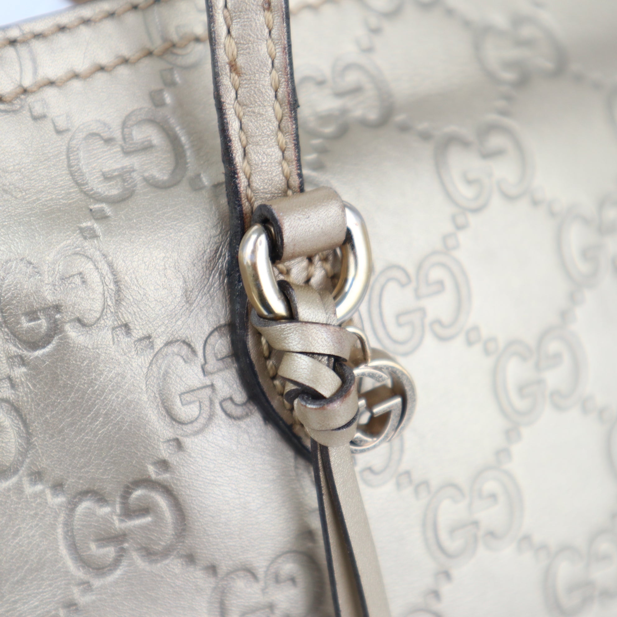 Gucci Guccissima Bree Gold Tote Bag C1780 | Pre-Owned Excellent Gold GG Leather