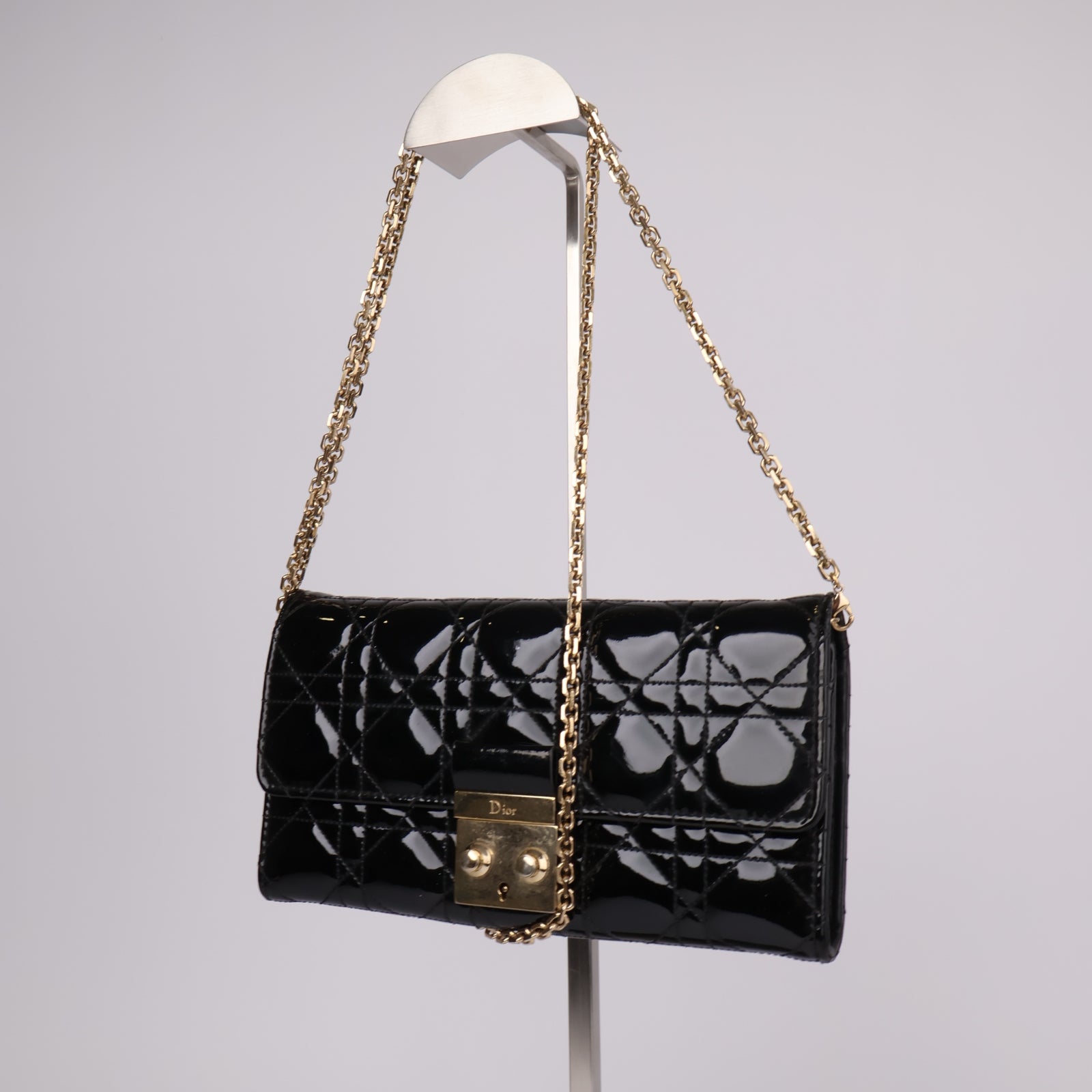 J1238-Dior Diana Enamel Wallet Chain ShoulderBag Black- Pre Owned