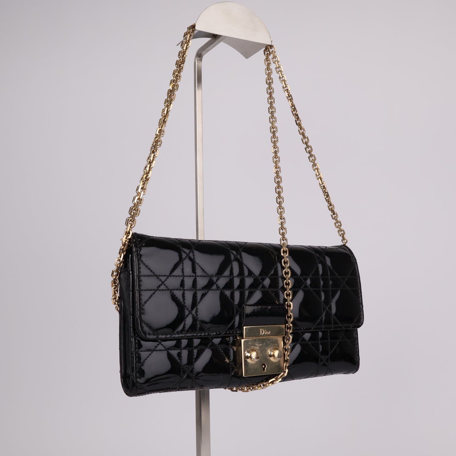 J1238-Dior Diana Enamel Wallet Chain ShoulderBag Black- Pre Owned