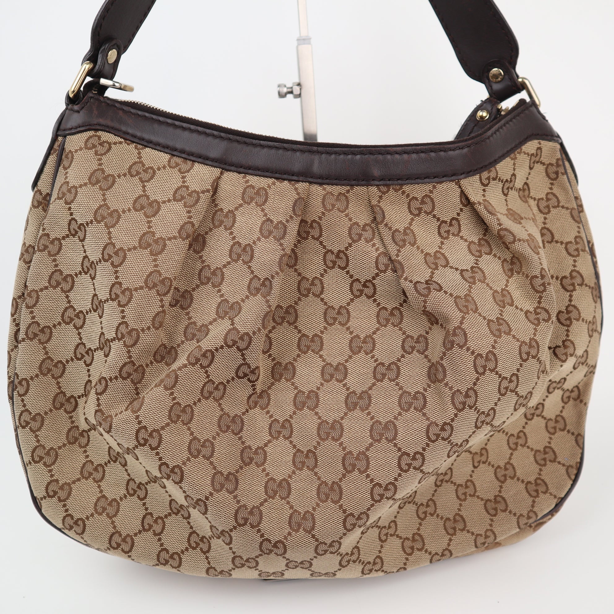 Gucci Beige/Black Sukey Hobo Canvas Shoulder Bag C1783 | Pre-Owned Very Good Beige / Black Canvas