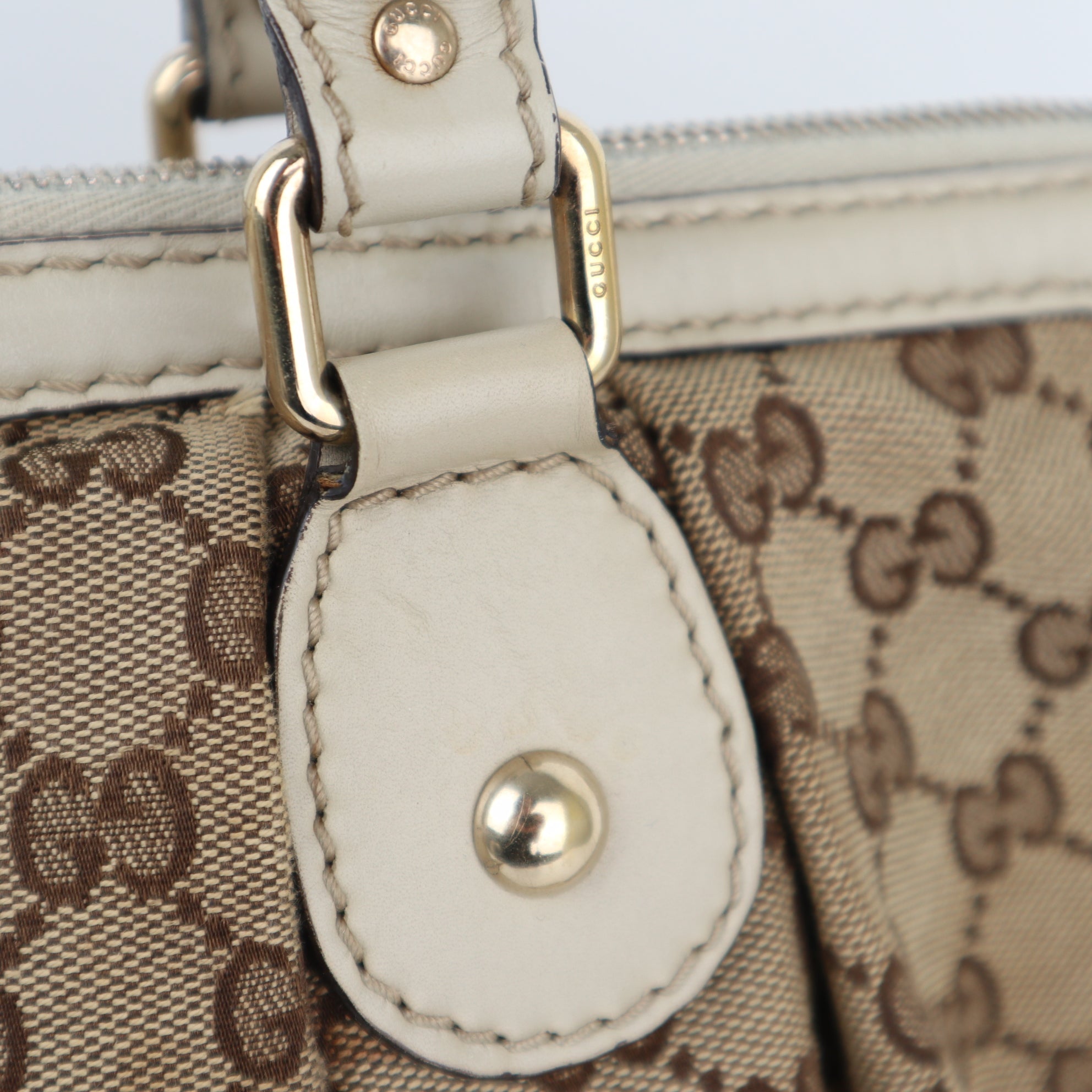 Gucci Beige/White GG Canvas Sukey Top Handle Bag Shoulder Bag C1787 | Pre-Owned Very Good Beige / White GG Canvas
