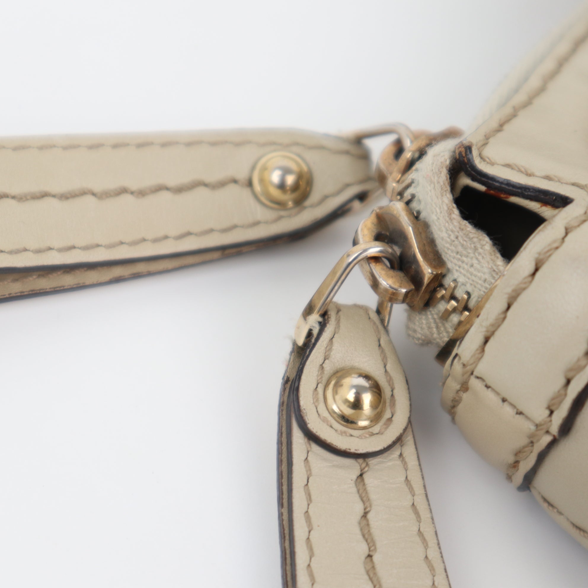 Gucci Beige/White GG Canvas Sukey Top Handle Bag Shoulder Bag C1787 | Pre-Owned Very Good Beige / White GG Canvas