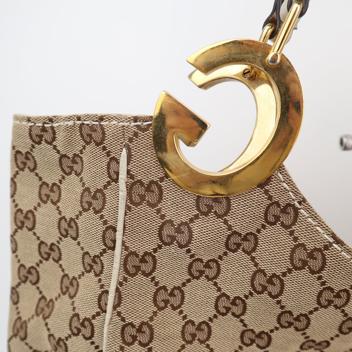 C2627 Gucci Tote Bag GG Canvas Charlotte | Pre-Owned Very Good Brown GG monogram Canvas