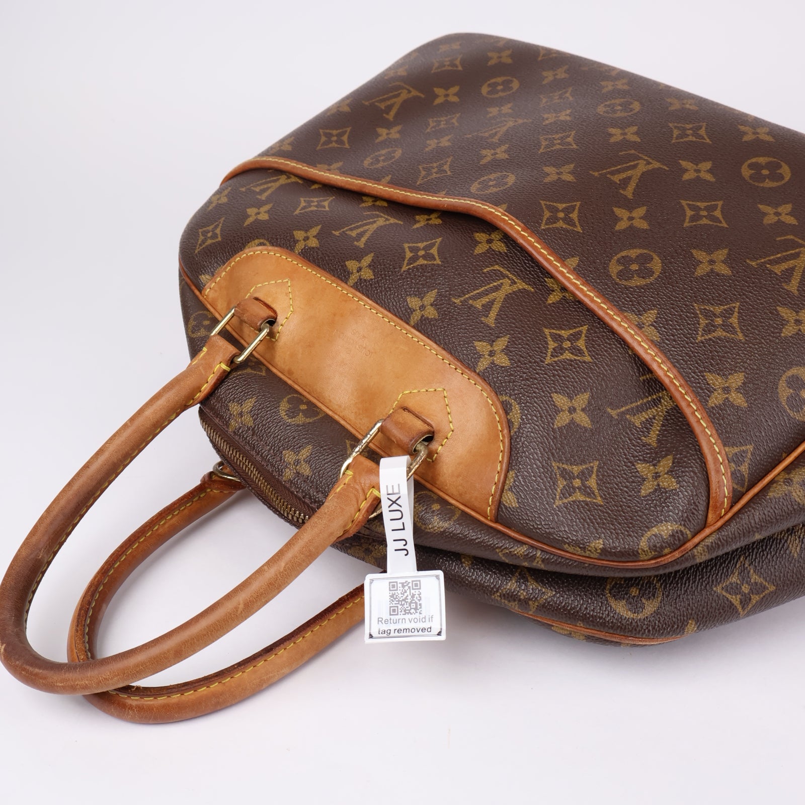 J1211-Louis Vuitton Deauville cloth handbag- Pre Owned