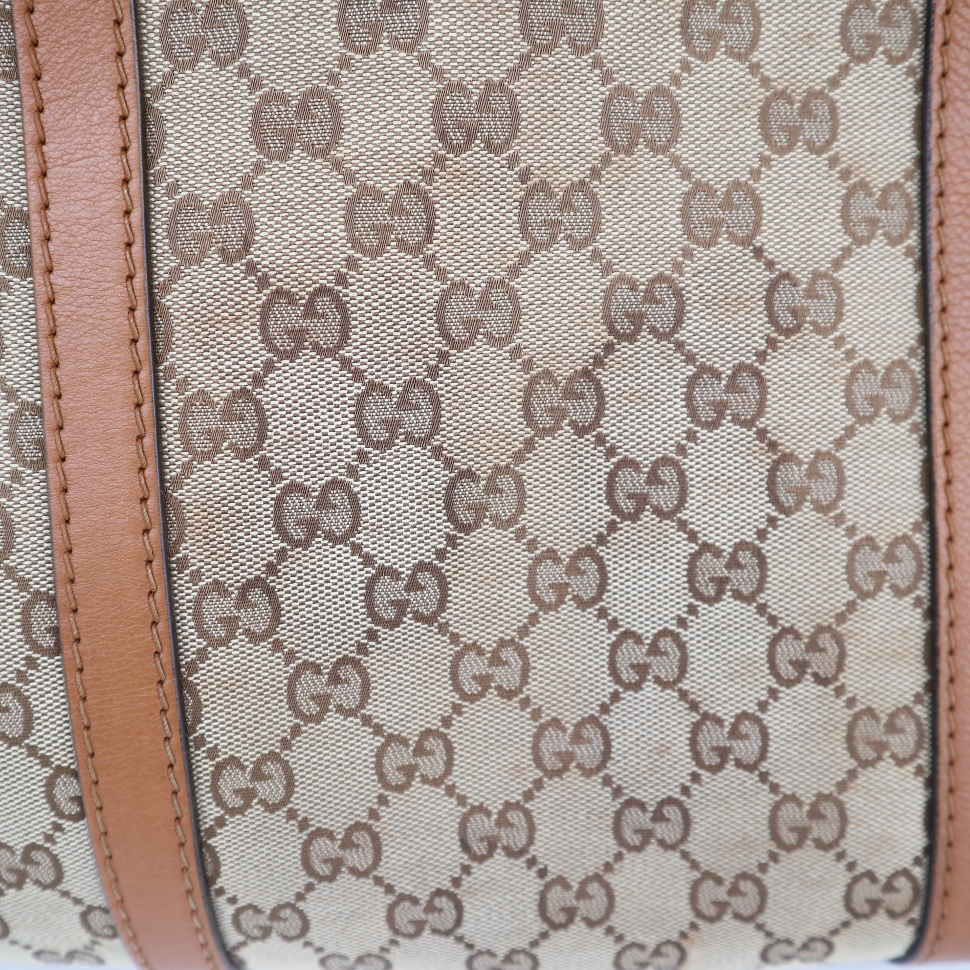 Gucci GG in Brown/Beige Canvas/Leather Marrakech Shoulder Bag C1800 | Pre-Owned Very Good Beige / Brown GG Canvas, Leather