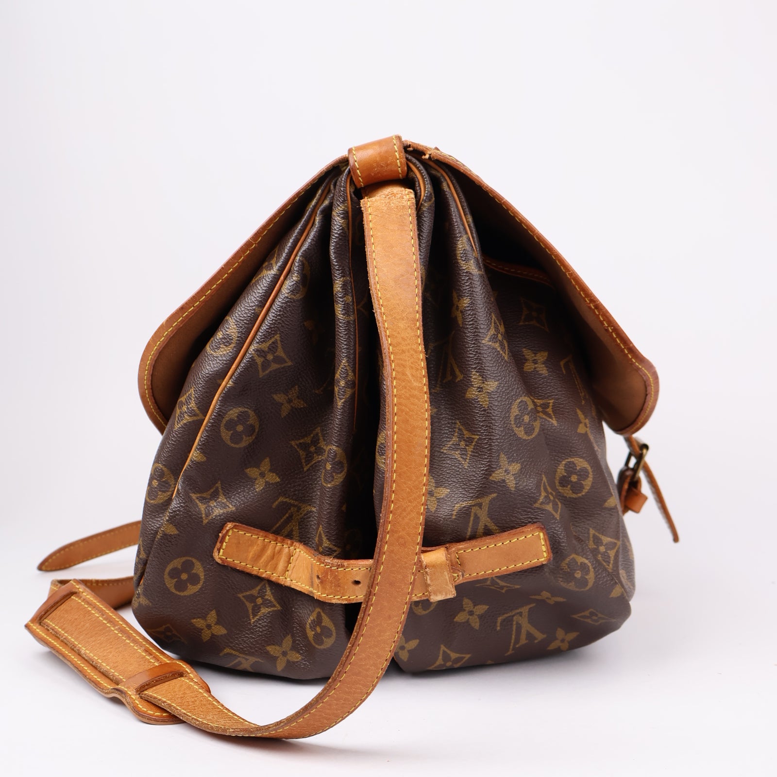 J1181-LOUIS VUITTON Monogram Canvas Samur 35 Crossbody Bag- Pre Owned