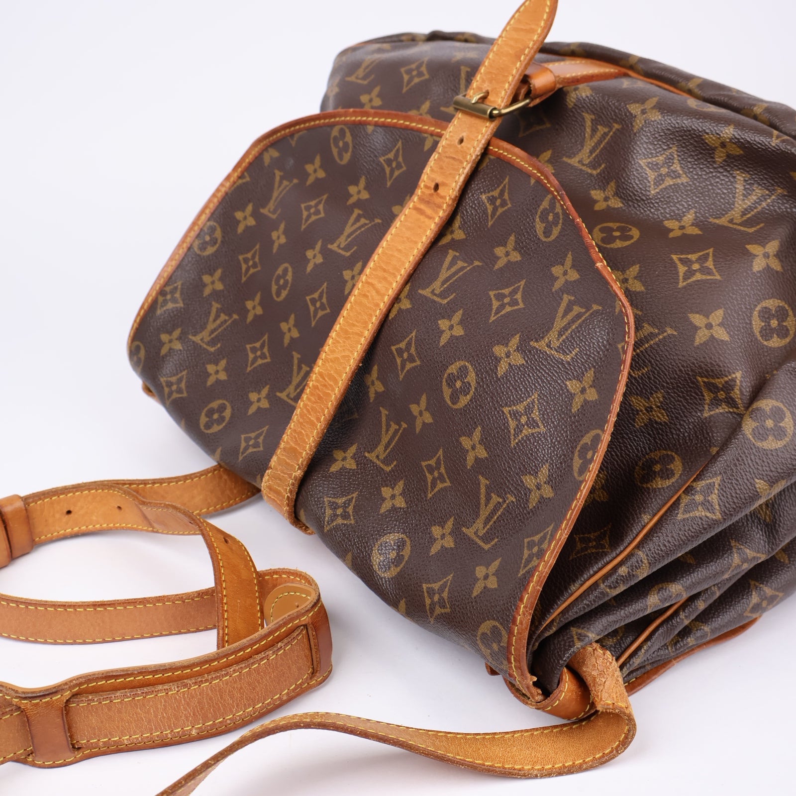 J1181-LOUIS VUITTON Monogram Canvas Samur 35 Crossbody Bag- Pre Owned