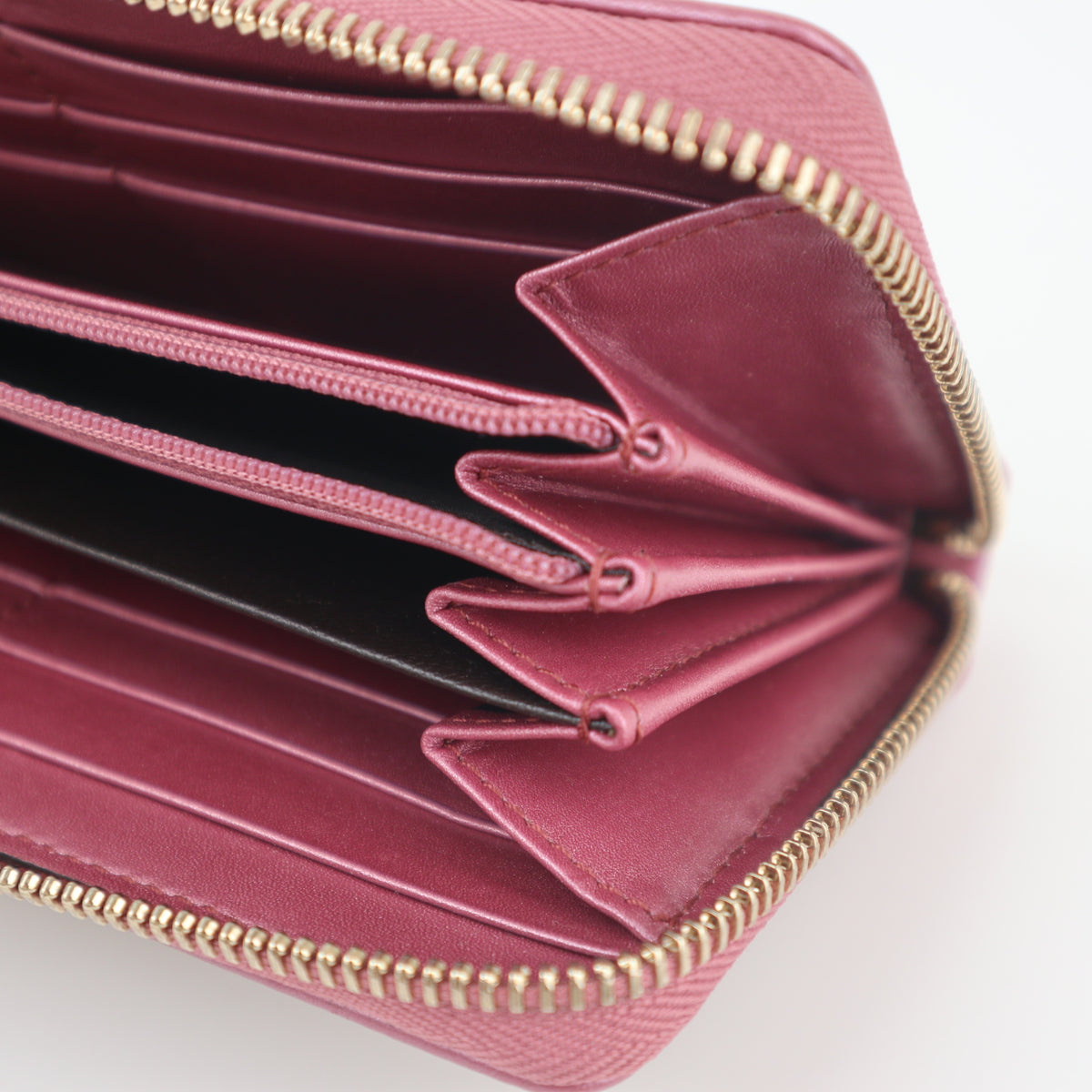 C2644 Gucci Wallet GG Canvas Wallet With Purple Leather Trim & Gold Heart Pink | Pre-Owned Excellent Pink GG monogram Canvas, Leather