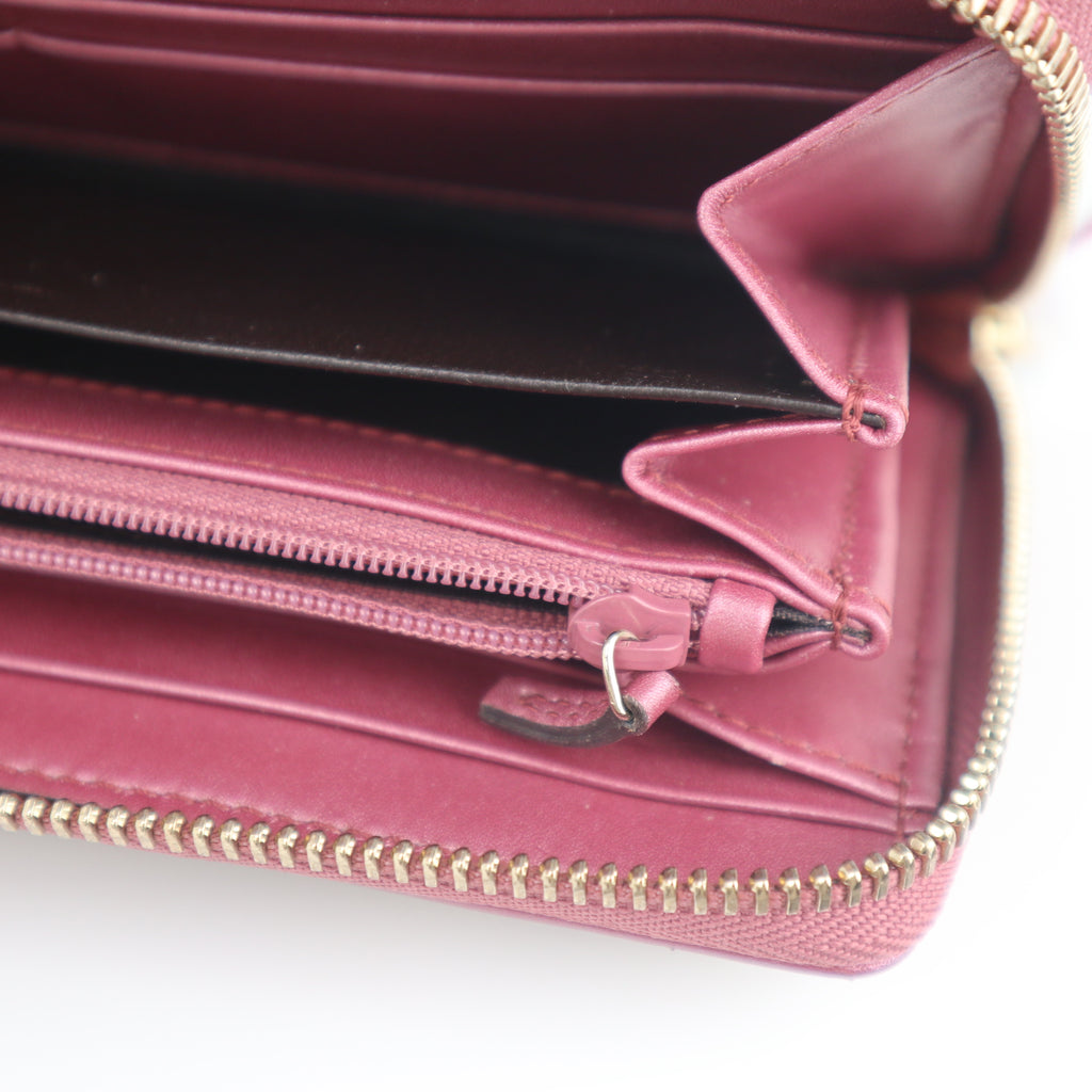 C2644 Gucci Wallet GG Canvas Wallet With Purple Leather Trim & Gold Heart Pink | Pre-Owned Excellent Pink GG monogram Canvas, Leather
