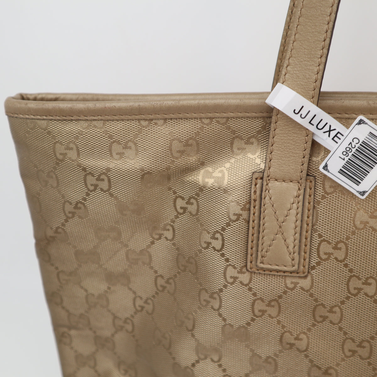 C2661 Gucci Tote Bag GG Imprimé Medium | Pre-Owned Very Good Gold Polyvinyl chloride (PVC) GG Imprimé
