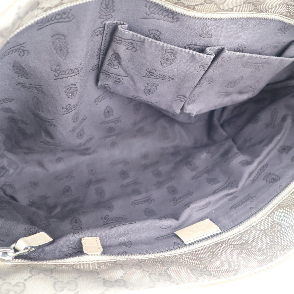 C2661 Gucci Tote Bag GG Imprimé Medium | Pre-Owned Very Good Gold Polyvinyl chloride (PVC) GG Imprimé