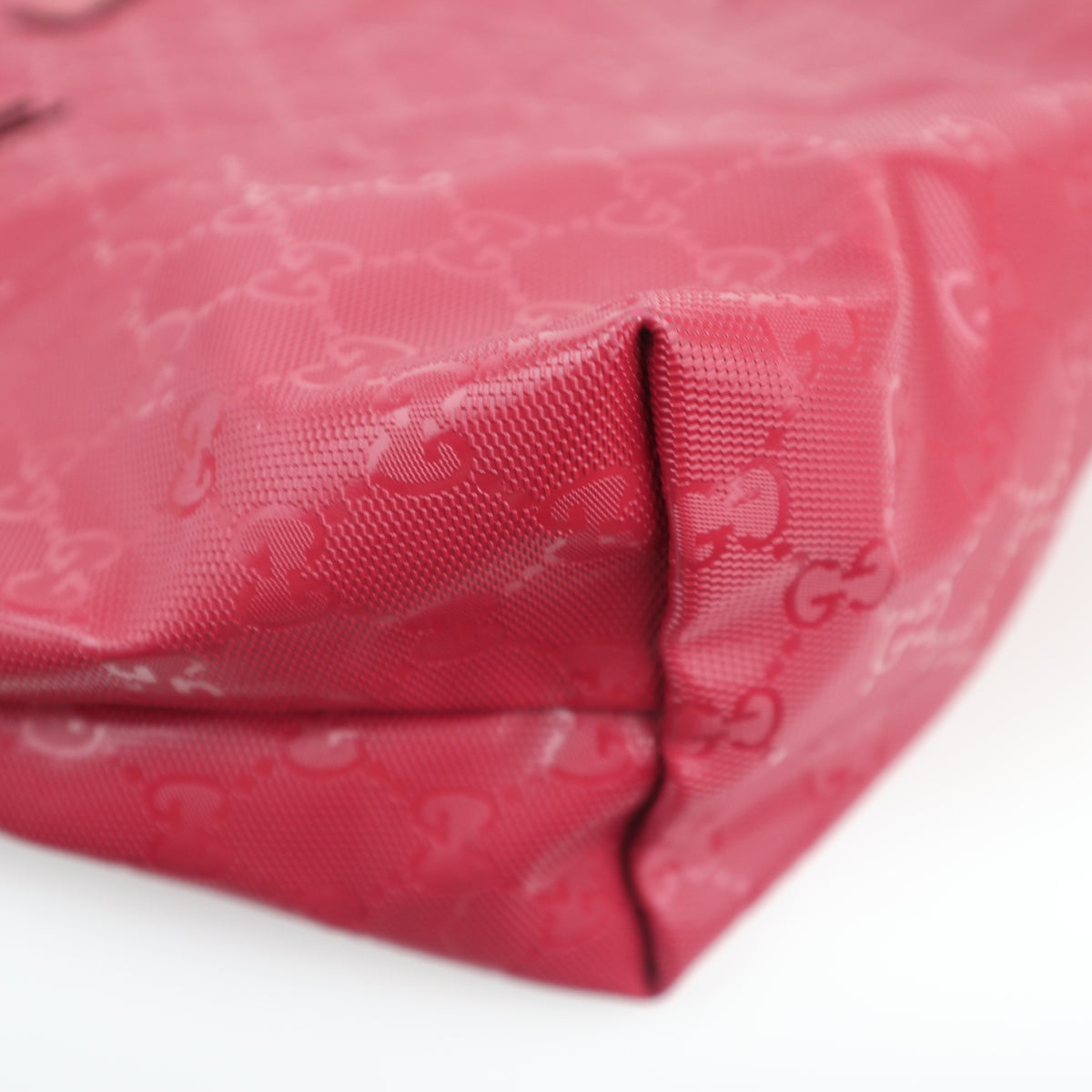 C2662 Gucci Tote Bag GG Imprimé Medium | Pre-Owned Excellent Pink Polyvinyl chloride (PVC) GG Imprimé