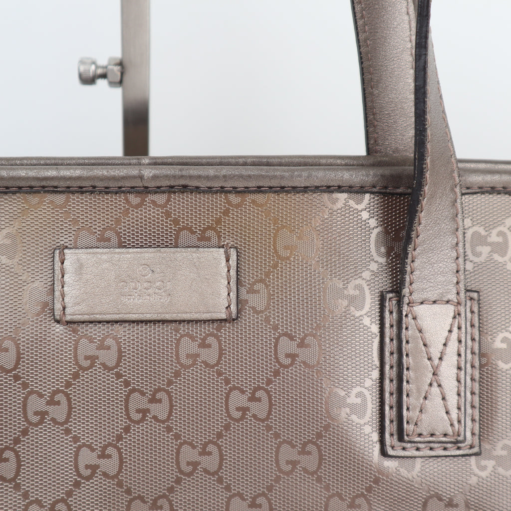C2663 Gucci Tote Bag GG Imprimé Medium | Pre-Owned Very Good Light Purple Polyvinyl chloride (PVC) GG Imprimé