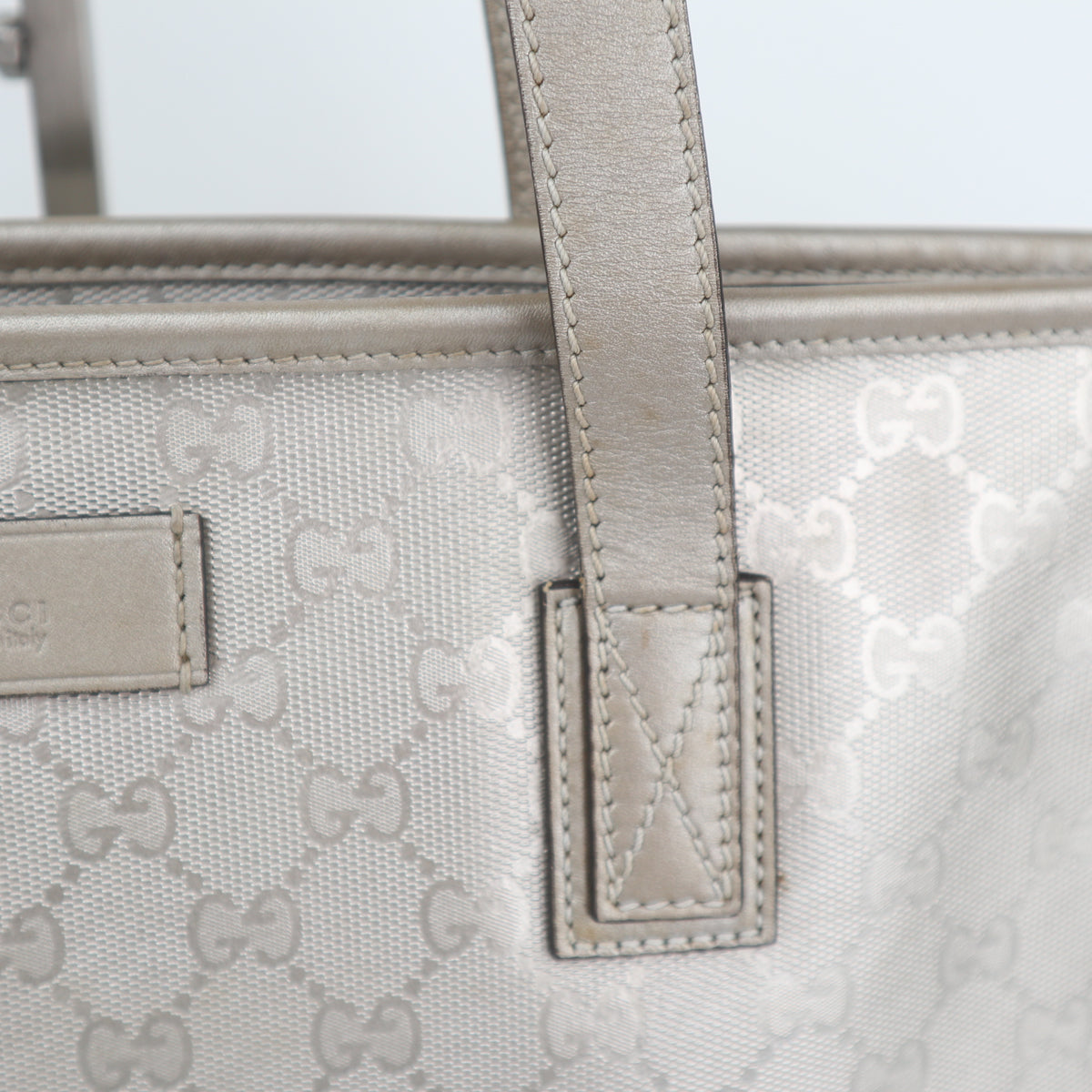 C2665 Gucci Tote Bag GG Imprimé Medium | Pre-Owned Excellent Silver Polyvinyl chloride (PVC) GG Imprimé