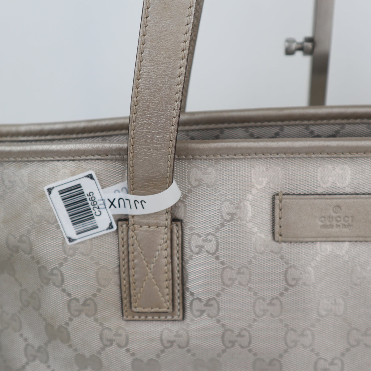 C2665 Gucci Tote Bag GG Imprimé Medium | Pre-Owned Excellent Silver Polyvinyl chloride (PVC) GG Imprimé