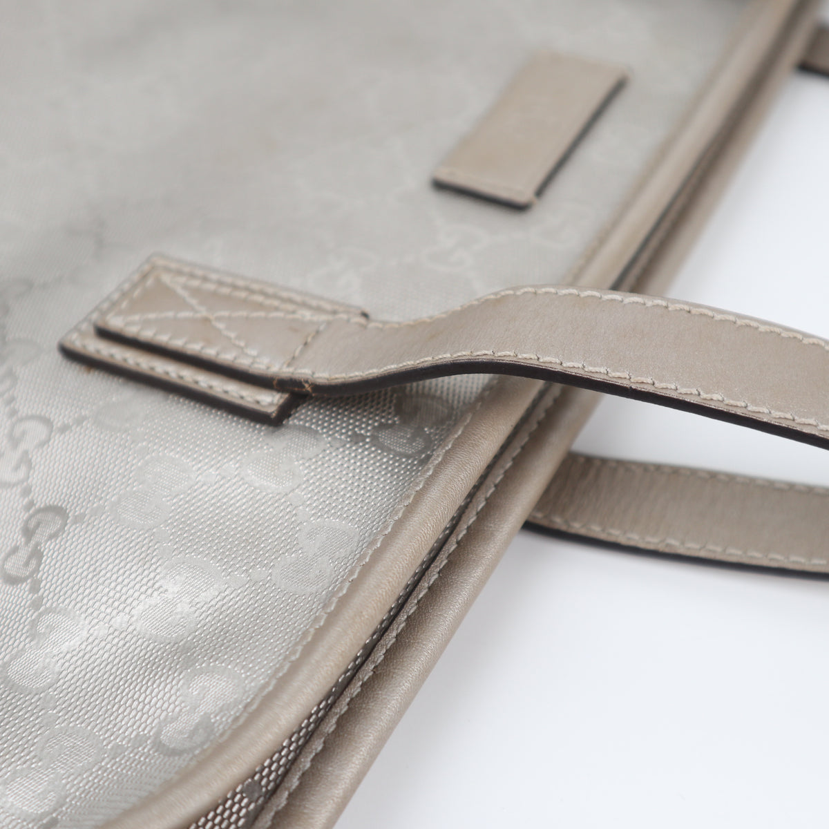 C2665 Gucci Tote Bag GG Imprimé Medium | Pre-Owned Excellent Silver Polyvinyl chloride (PVC) GG Imprimé