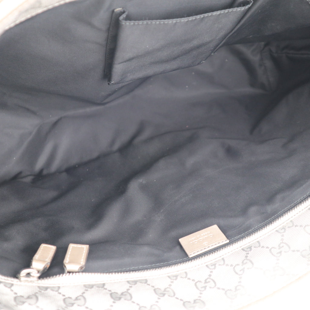 C2665 Gucci Tote Bag GG Imprimé Medium | Pre-Owned Excellent Silver Polyvinyl chloride (PVC) GG Imprimé