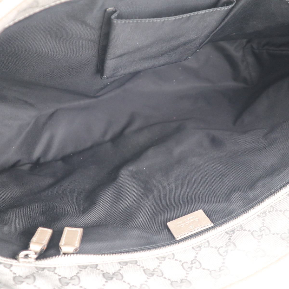 C2665 Gucci Tote Bag GG Imprimé Medium | Pre-Owned Excellent Silver Polyvinyl chloride (PVC) GG Imprimé