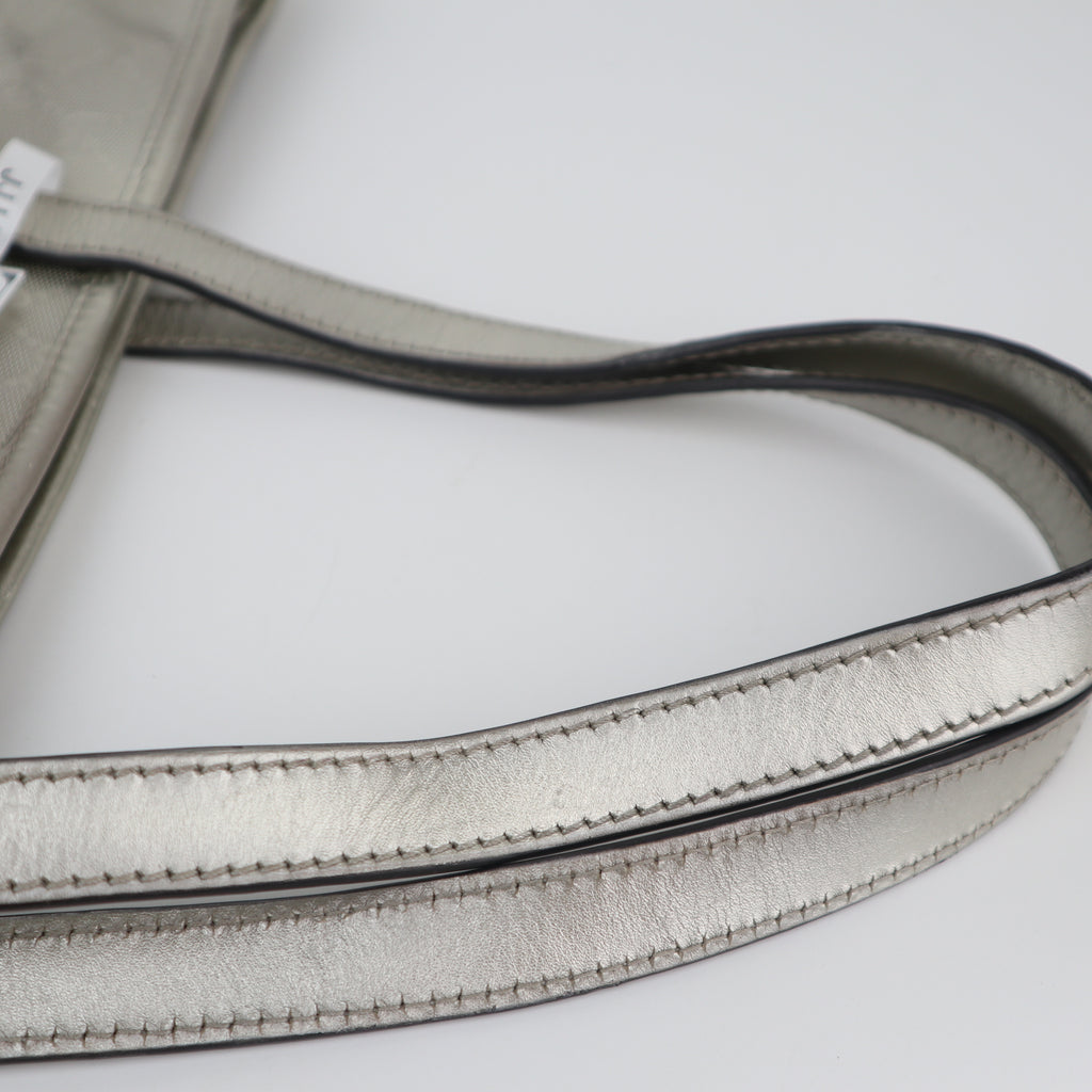 C2666 Gucci Tote Bag GG Imprimé Large | Pre-Owned Excellent Silver Polyvinyl chloride (PVC) GG Imprimé