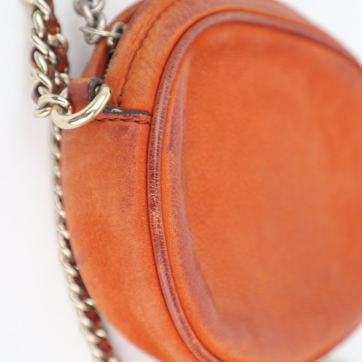 C2671 Gucci Crossbody Bag Orange Nubuck Leather Mini Soho Round Chain Crossbody Bag | Pre-Owned Very Good Orange Nubuck leather, Leather