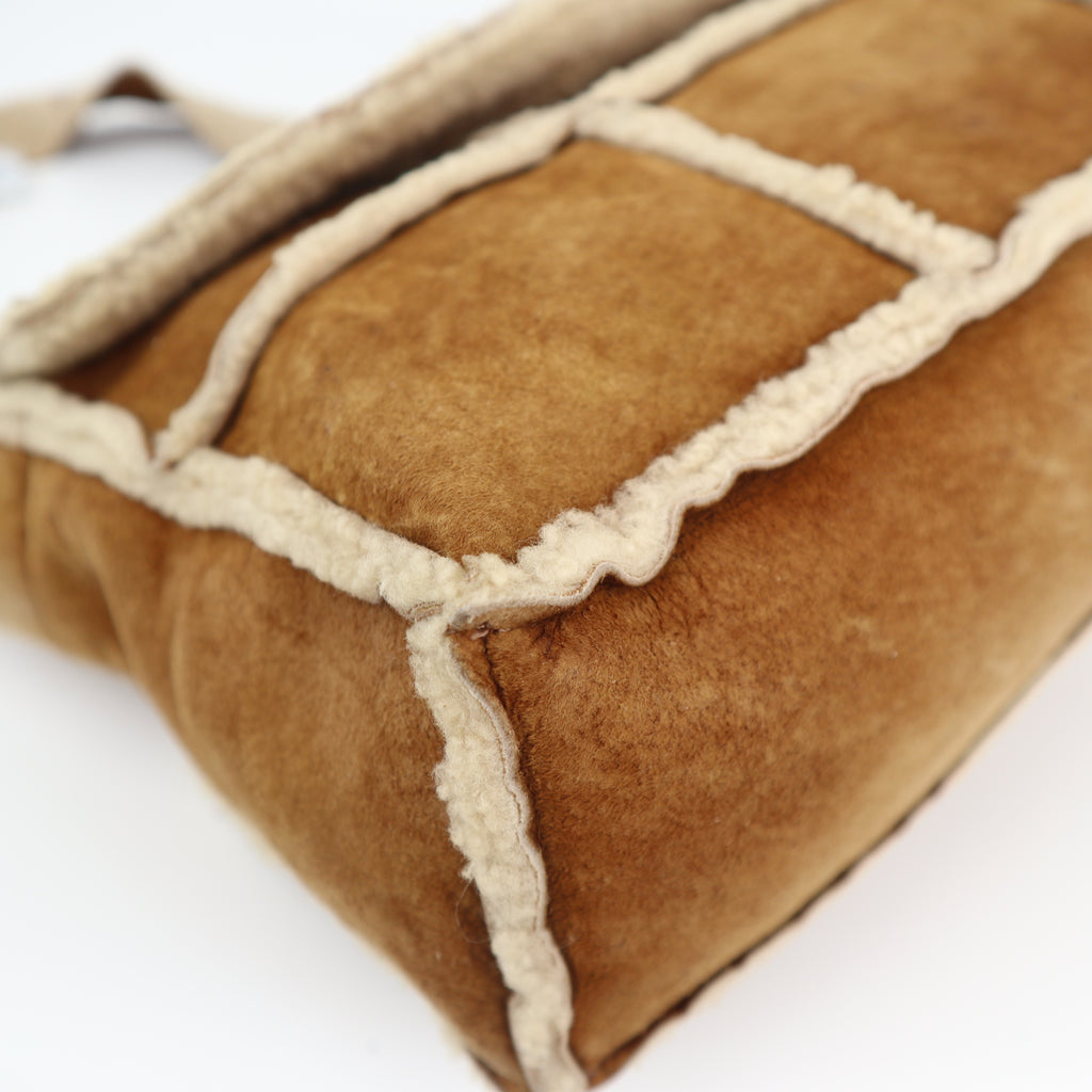 C2672 Chanel Shoulder Bag Suede & Shearling Vintage Shoulder Bag | Pre-Owned Very Good Suede, Shearling