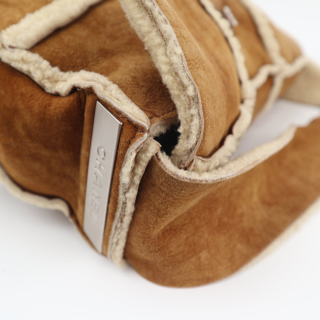C2672 Chanel Shoulder Bag Suede & Shearling Vintage Shoulder Bag | Pre-Owned Very Good Suede, Shearling