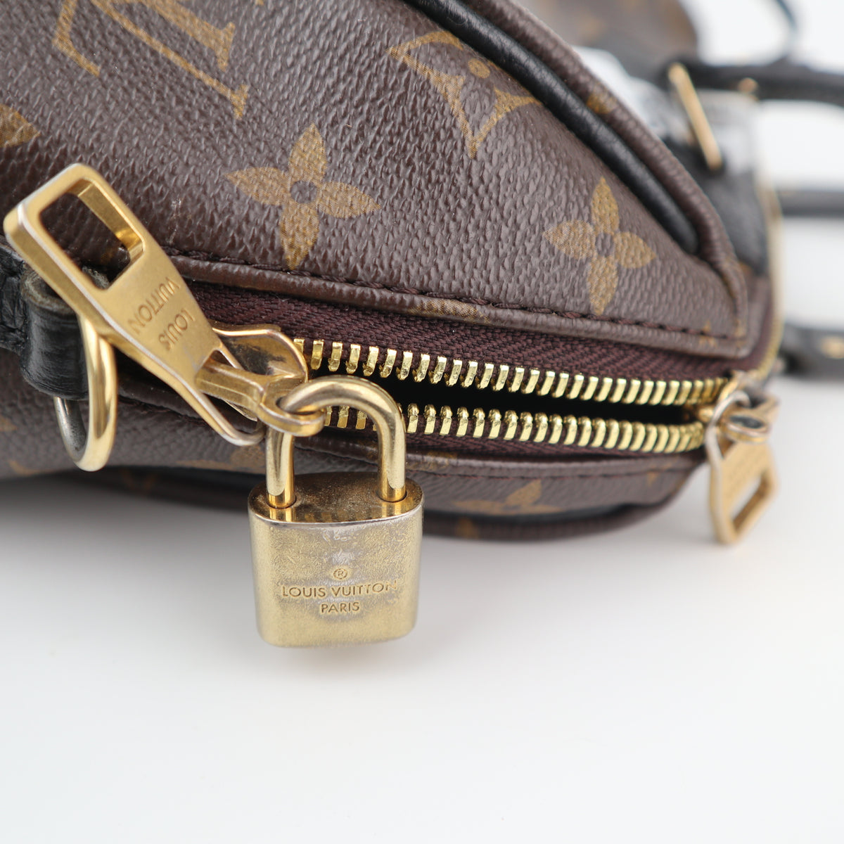 C2673 Louis Vuitton Top Handle Bag Monogram Retiro NM Handbag | Pre-Owned Very Good Brown Monogram Canvas