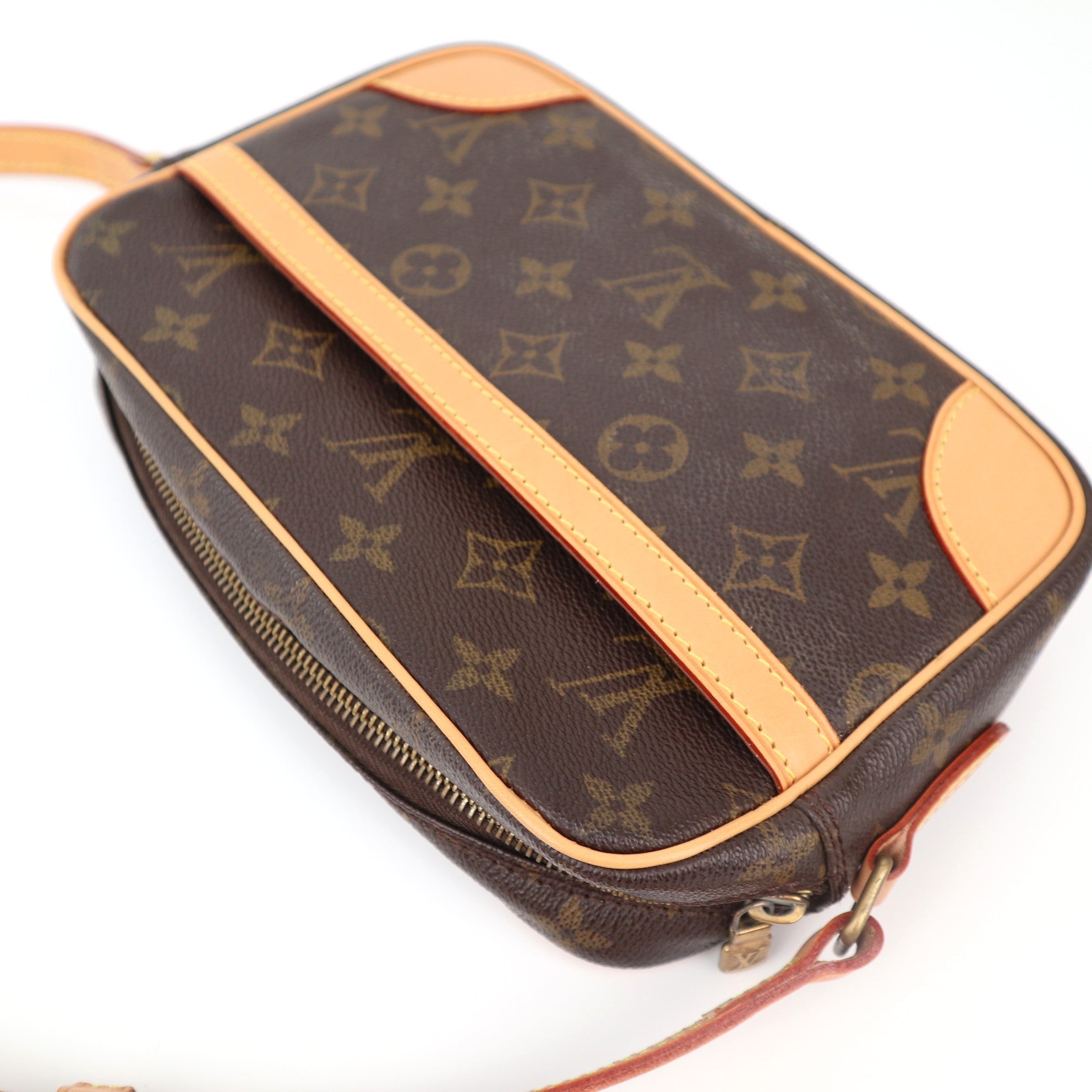 C1205R Louis Vuitton Trocadero Monogram-Pre Owned