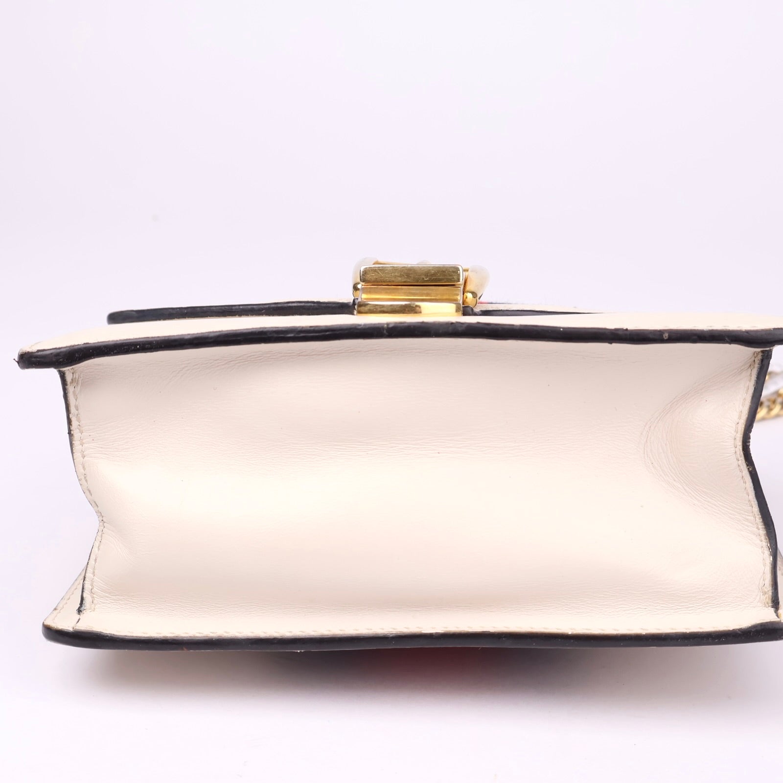 J1205 Gucci Sylvie Medium Shoulder Bag- Pre Owned