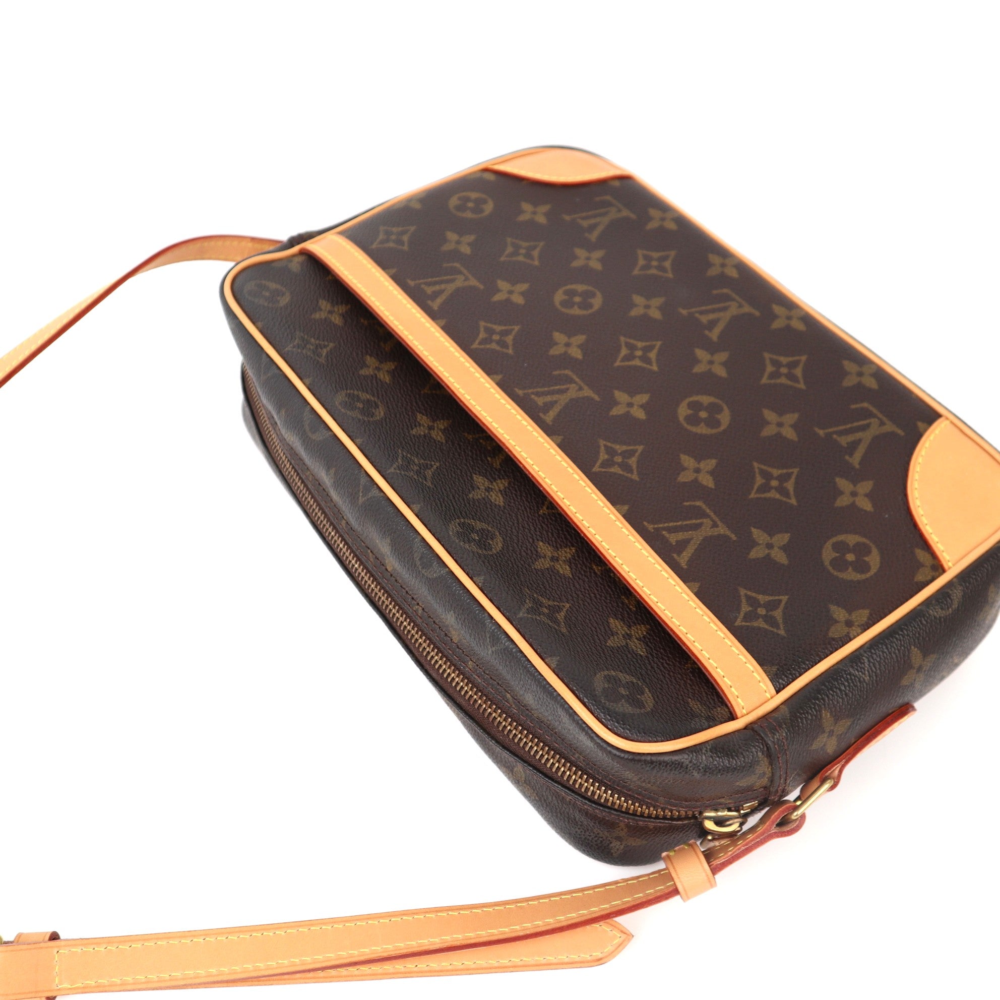 C1207R Louis Vuitton Monogram Canvas Trocadero 30-Pre Owned