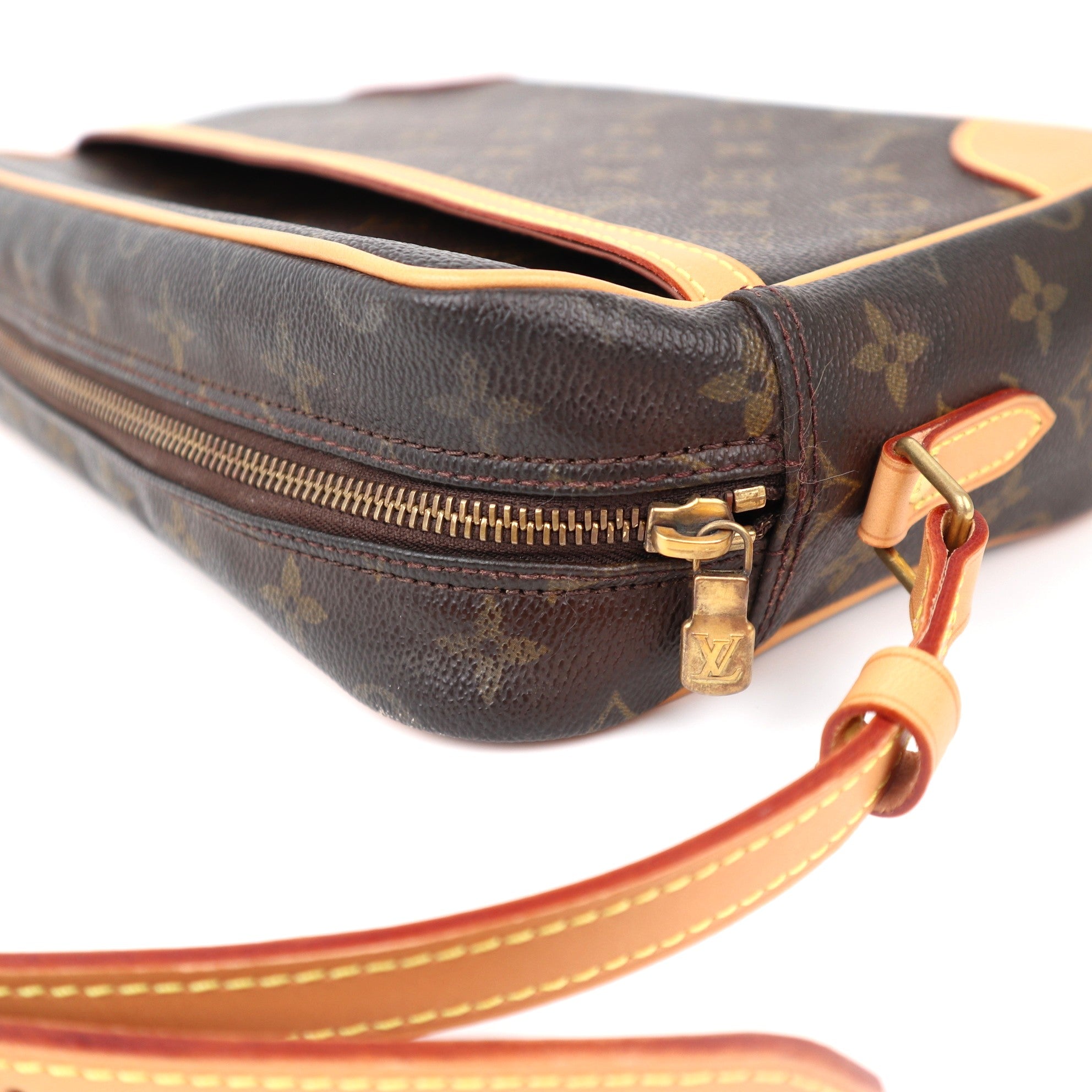 C1207R Louis Vuitton Monogram Canvas Trocadero 30-Pre Owned