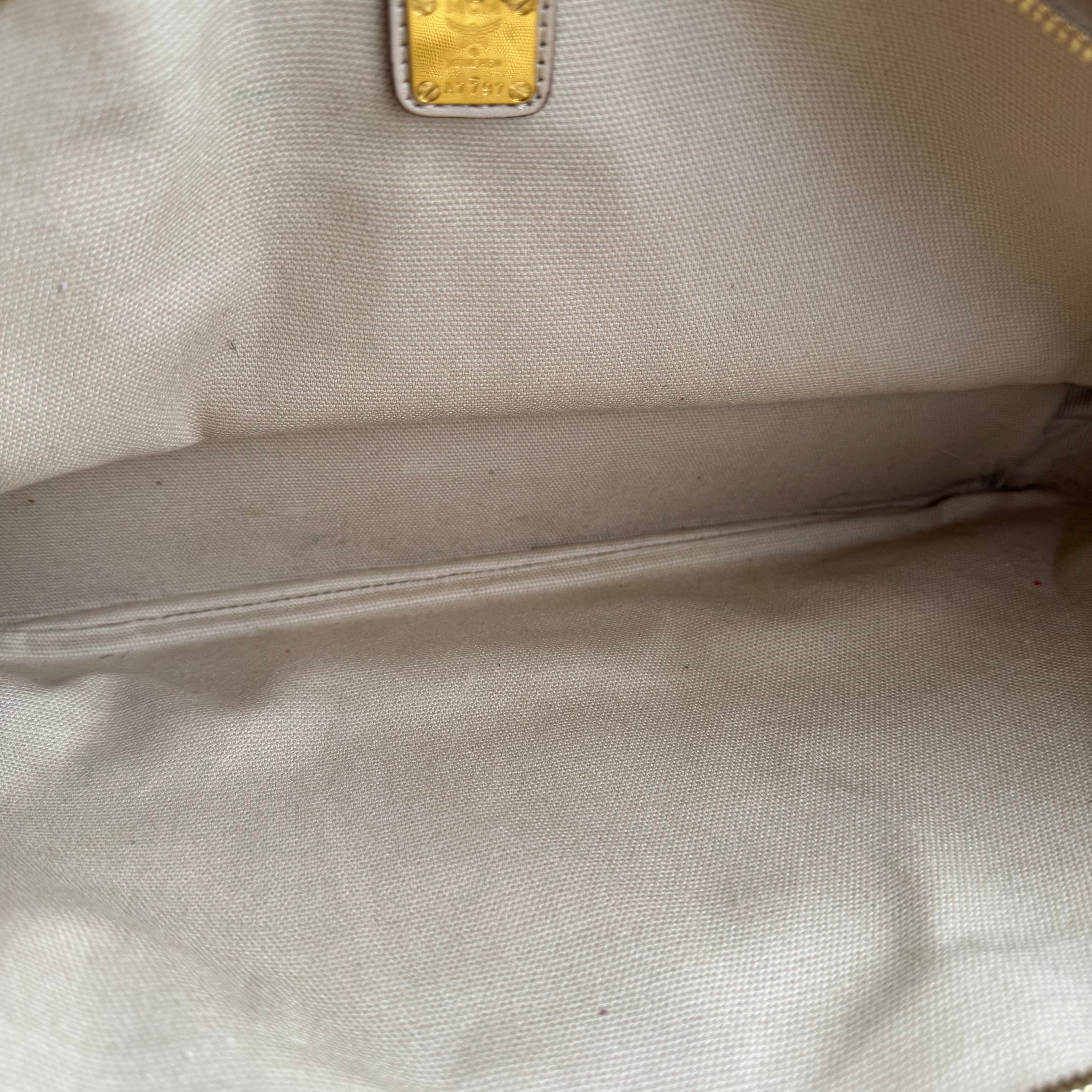 J3585 MCM Medium Visetos Bunny Tote- Pre Owned