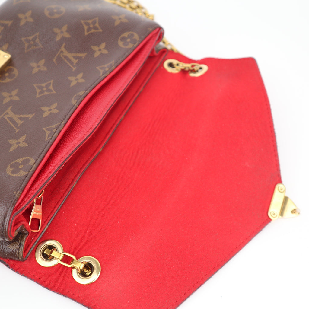 C2687 Louis Vuitton Shoulder Bag Pallas Chain Bag Monogram Leather Cerise | Pre-Owned Very Good Red Monogram Canvas, Leather