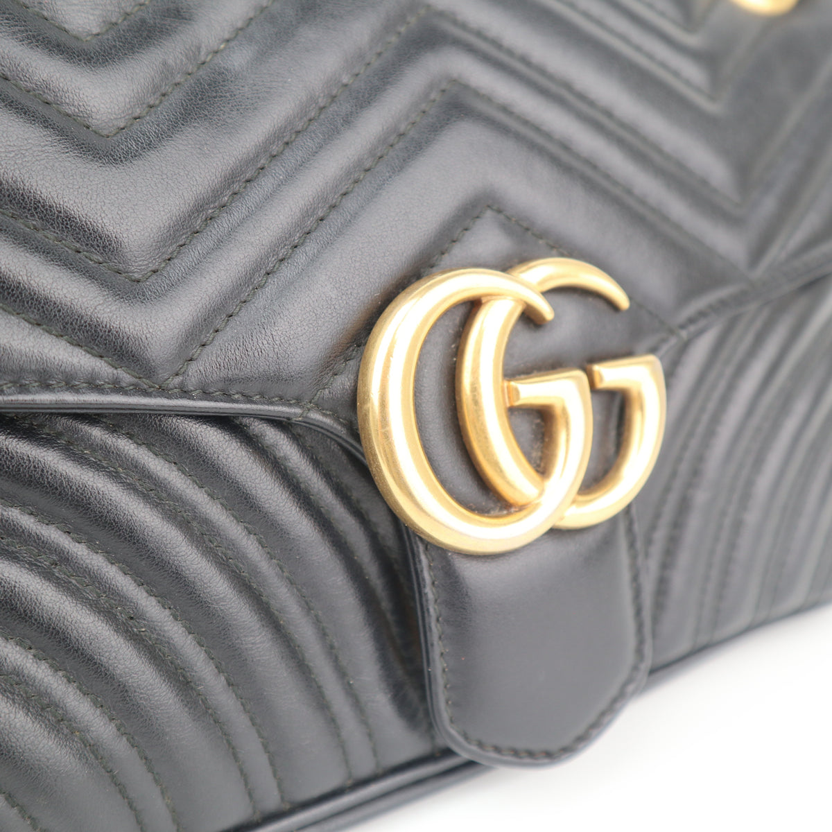 C2688 Gucci Shoulder Bag GG Marmont Small Black | Pre-Owned Very Good Black GG Canvas