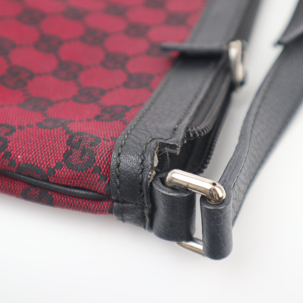 C2690 Gucci Crossbody Bag GG Canvas Crossbody Bag | Pre-Owned Excellent GG Canvas