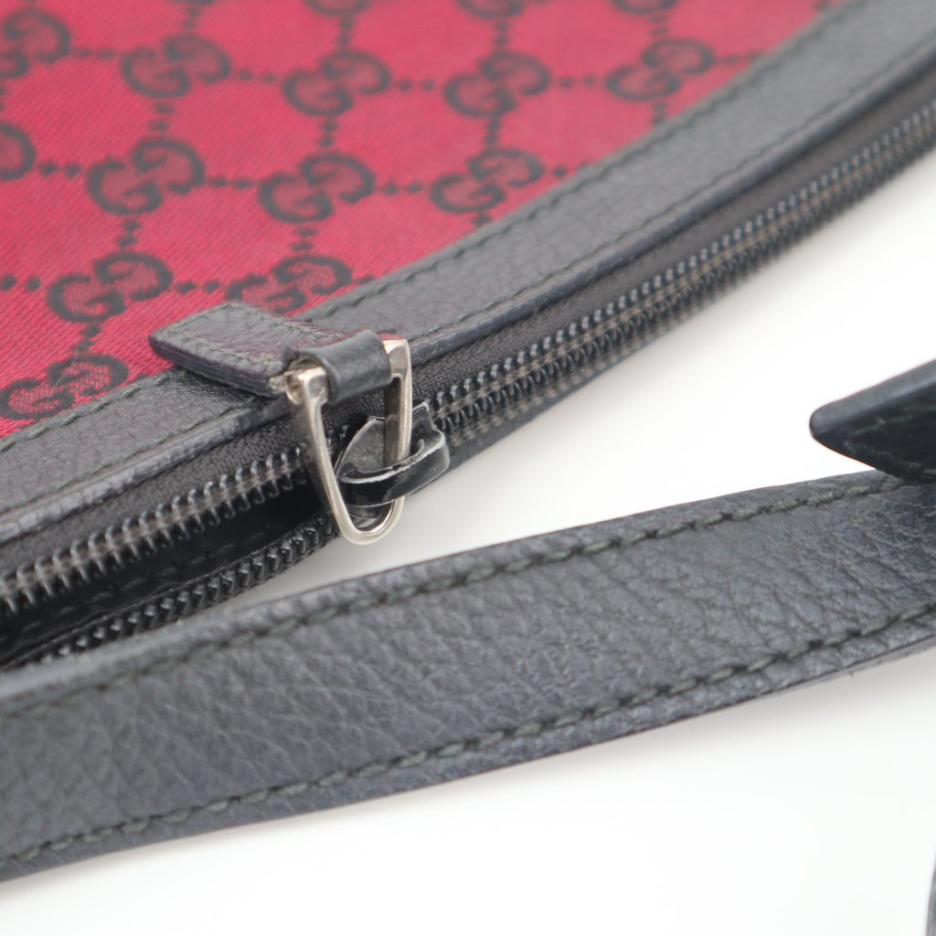 C2690 Gucci Crossbody Bag GG Canvas Crossbody Bag | Pre-Owned Excellent GG Canvas