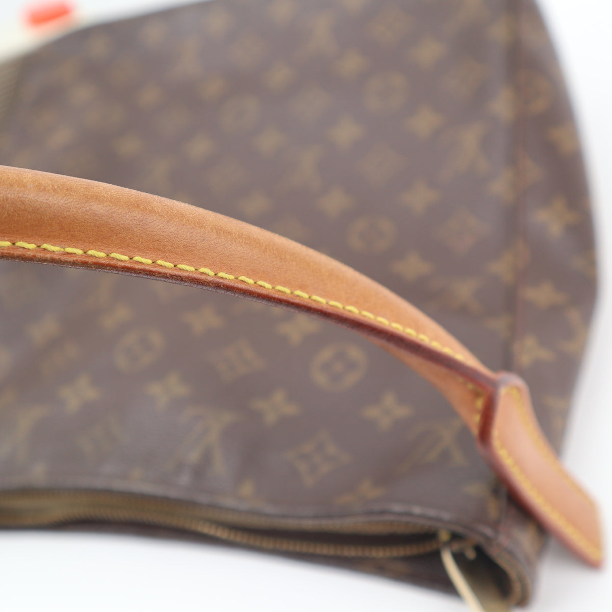 C2692 Louis Vuitton Shoulder Bag Looping GM | Pre-Owned Very Good