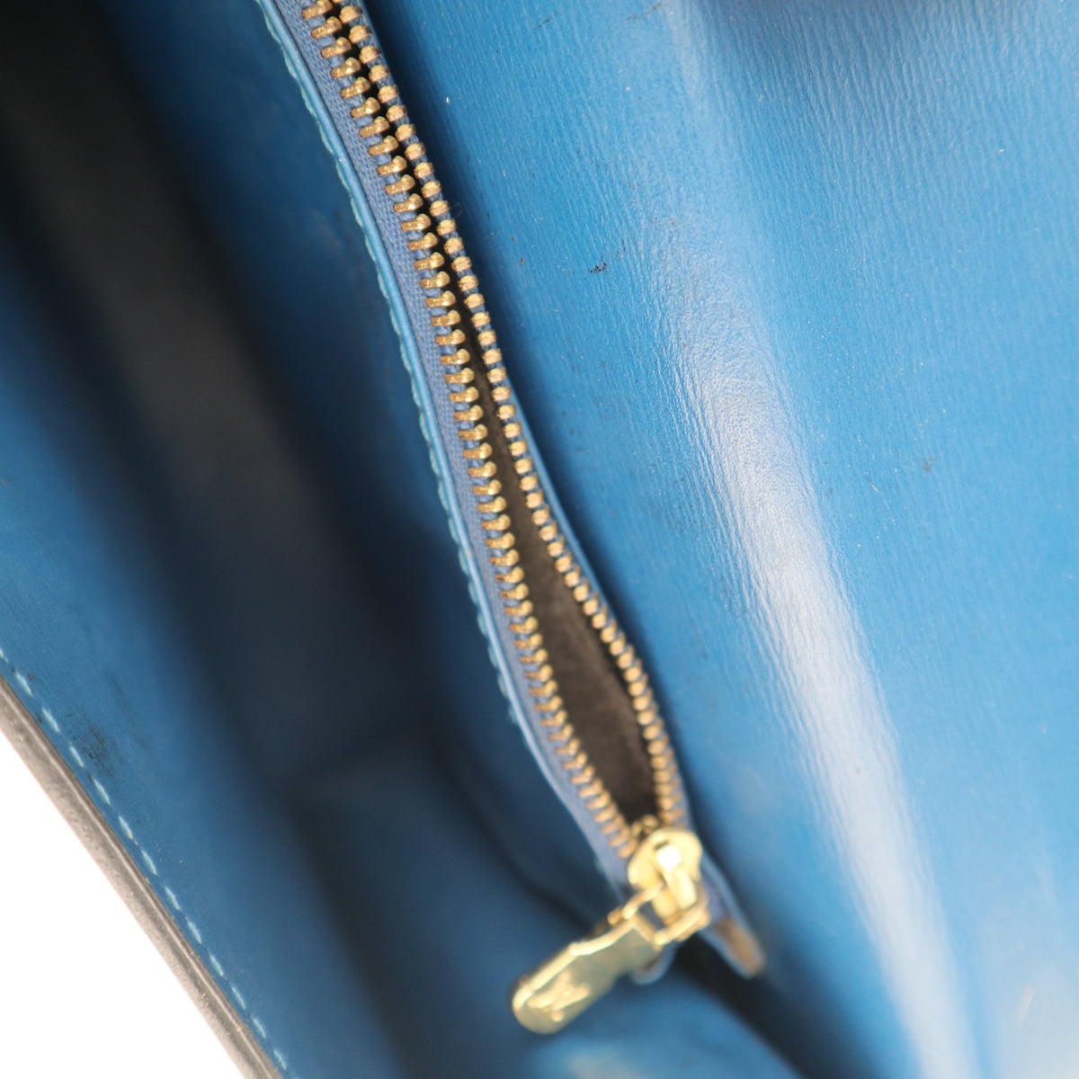 C2697 Louis Vuitton Top Handle Bag Epi Segur PM Blue | Pre-Owned Very Good Blue Epi Leather