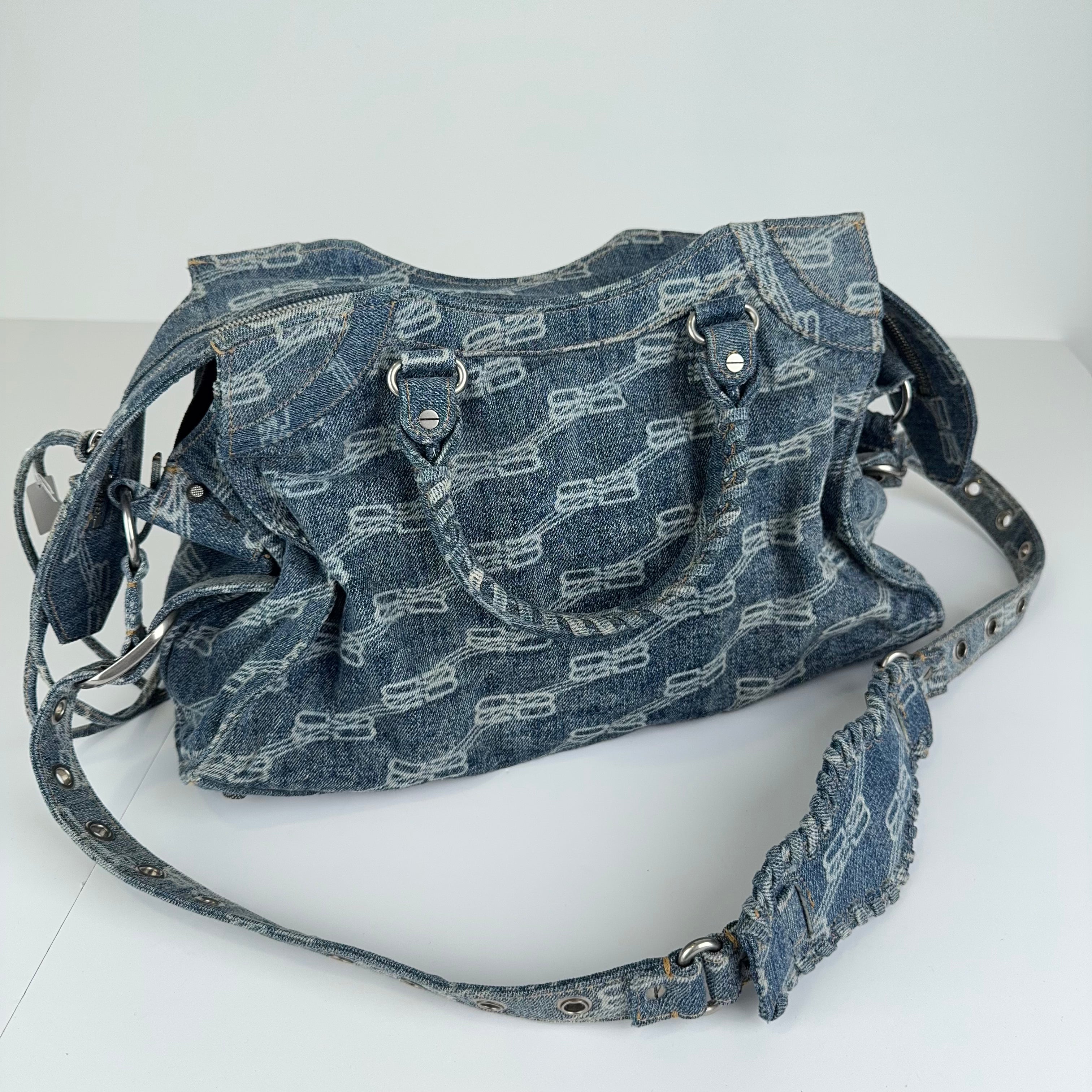 PRE OWNED - Balenciaga Neo Cagole City handbag