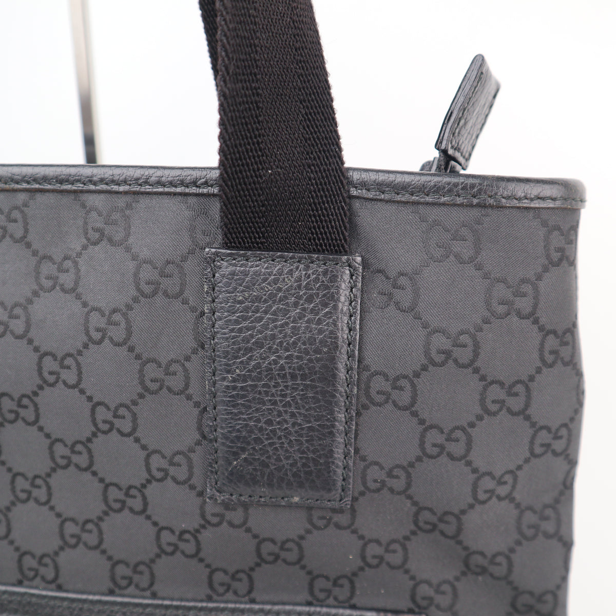 C2706 Gucci Tote Bag GG Denim Tote Bag Black | Pre-Owned Excellent Black Denim GG
