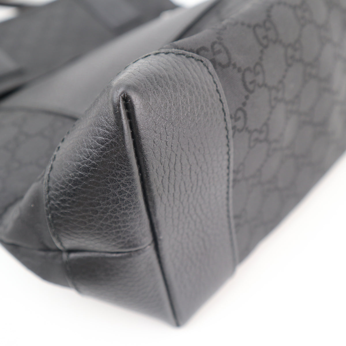 C2706 Gucci Tote Bag GG Denim Tote Bag Black | Pre-Owned Excellent Black Denim GG