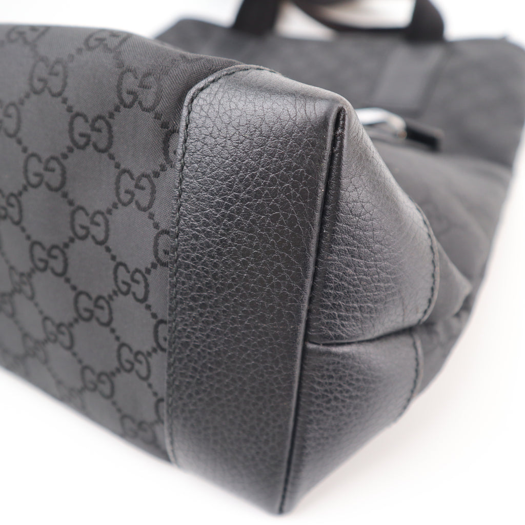 C2706 Gucci Tote Bag GG Denim Tote Bag Black | Pre-Owned Excellent Black Denim GG